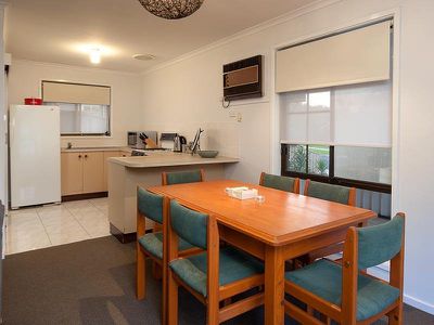 1 / 1 TURTON COURT, Wodonga