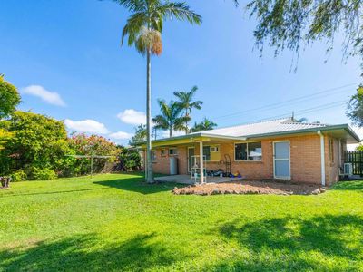 11 Holmes Drive, Beaconsfield