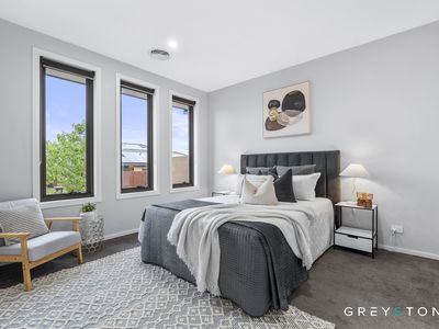 3 Pienza Road, Fraser Rise
