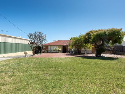 21 Bates Way, Warnbro