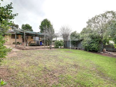 11 Parish Crescent, Murray Bridge