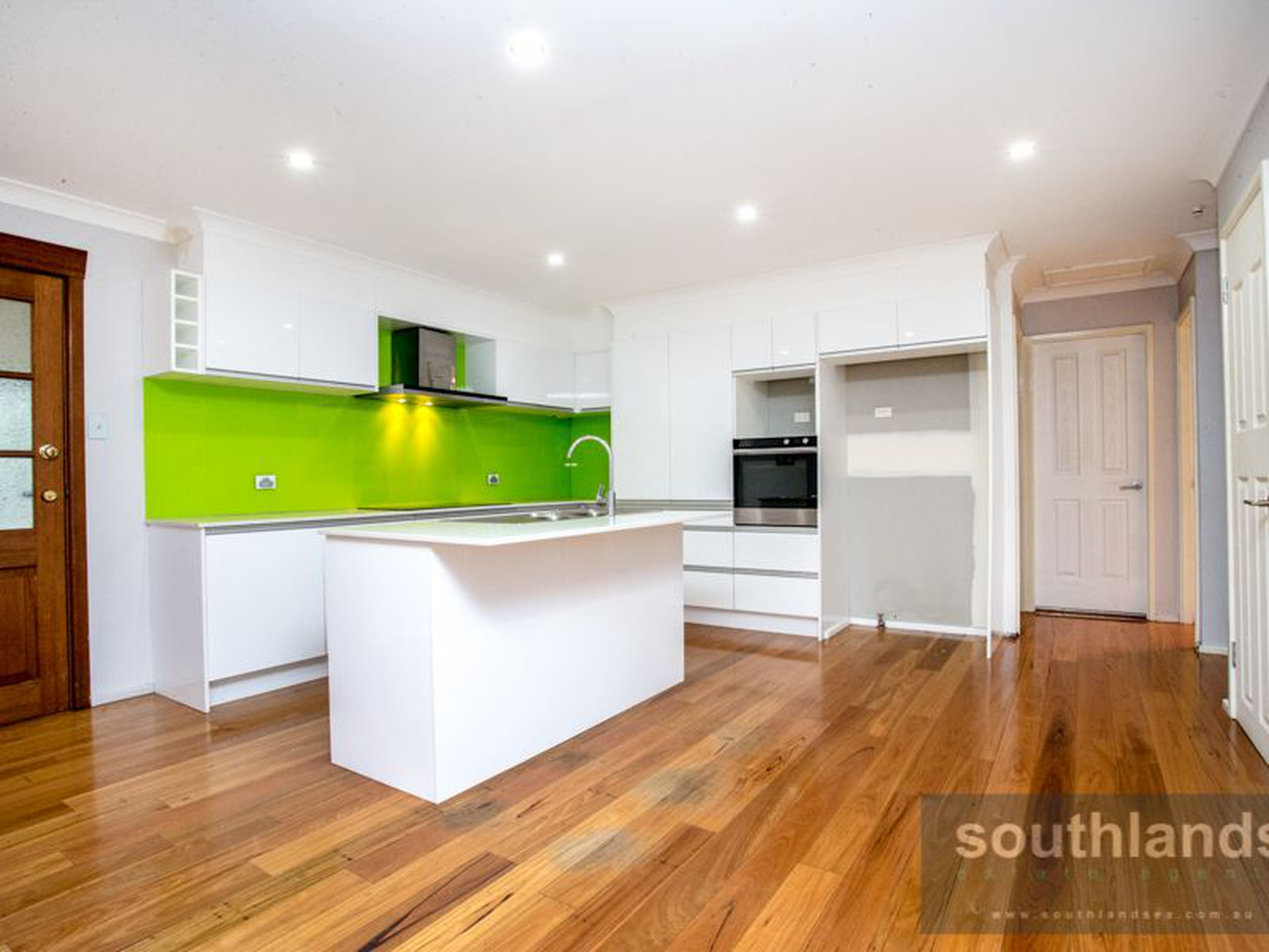 8 Timaru Grove, SOUTH PENRITH