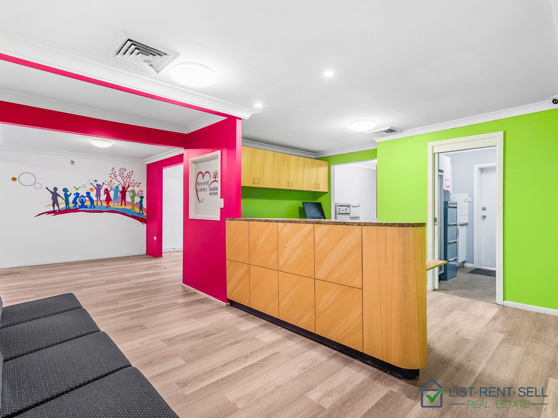 8 Atlanta Place, Casula