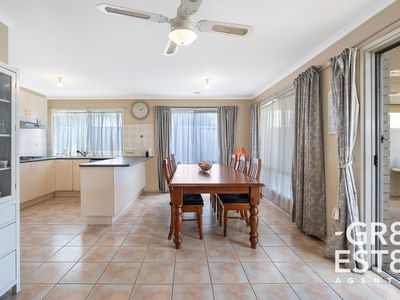 9 Woodrow Court, Narre Warren