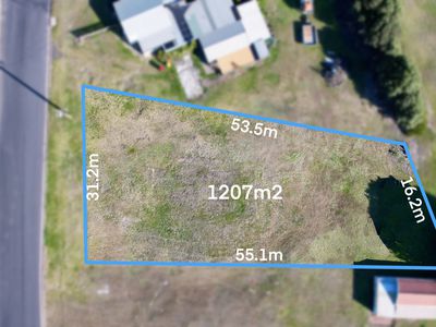 1 SAUNDERS ROAD, Blackfellows Caves