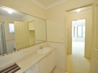 9 Pamela Place, Kenmore