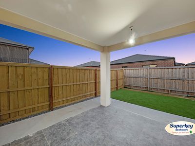 24 Velvet Way, Tarneit