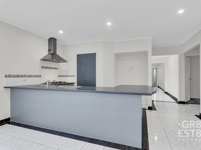 8 Butcher Court, Narre Warren South