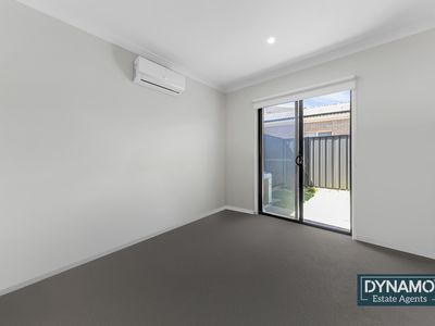 7 Sugar Glider Way, Craigieburn