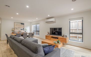 18 BOWOOD STREET, Officer