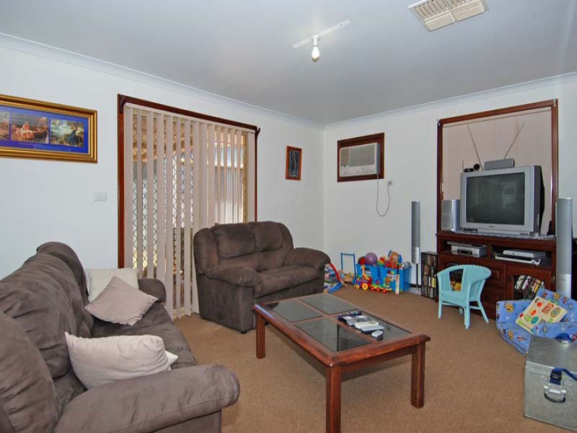 6 Montgomery Lane, Hannans