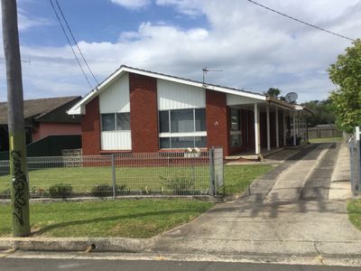 1 / 15 Lagoon Street, Barrack Heights