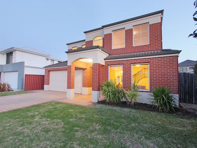 13 Kingsway Gardens, Canning Vale
