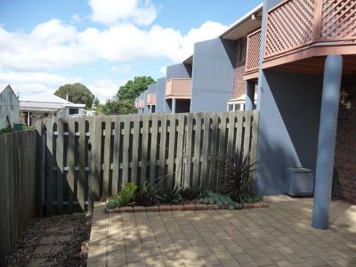 11 / 247 Herries Street, Toowoomba