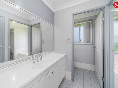 10 Wilcannia Way, Hoxton Park