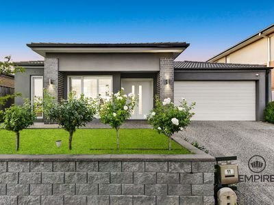 11 Sandymount Drive, Clyde North