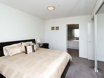 1205 / 19 The Circus, Burswood