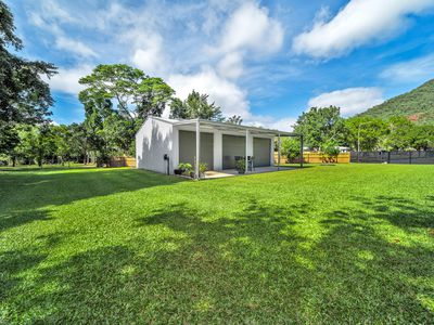26-28 Burn Close, Gordonvale