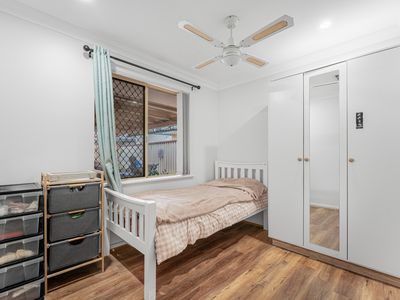 8 / 12 Deschamp Road, Morley