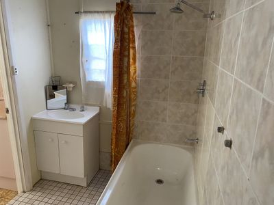 1 / 99 Canal Street, Griffith