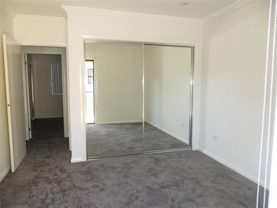 7 / 8 Dempster Street, West Wollongong