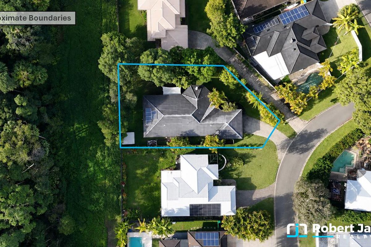 6 Driver Court, Tewantin