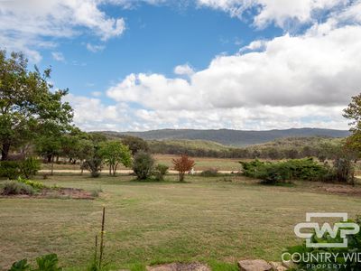 618 Coopers Road, Red Range