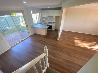 2 / 2 Roberts Road, Casula