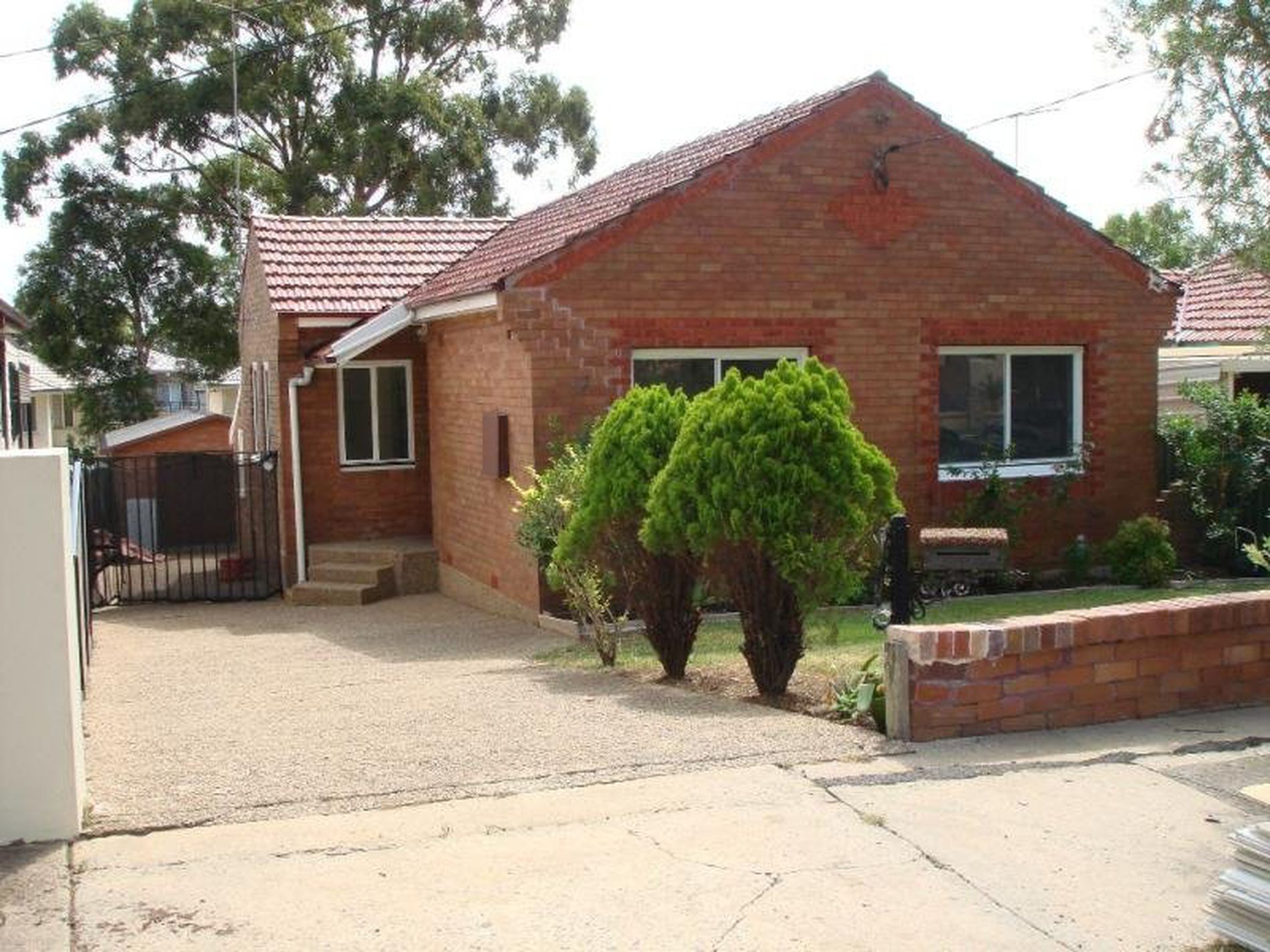 12 Carrisbrook Avenue, Mount Lewis