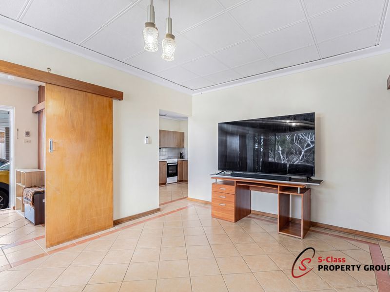 28 Arkana Road, Westminster