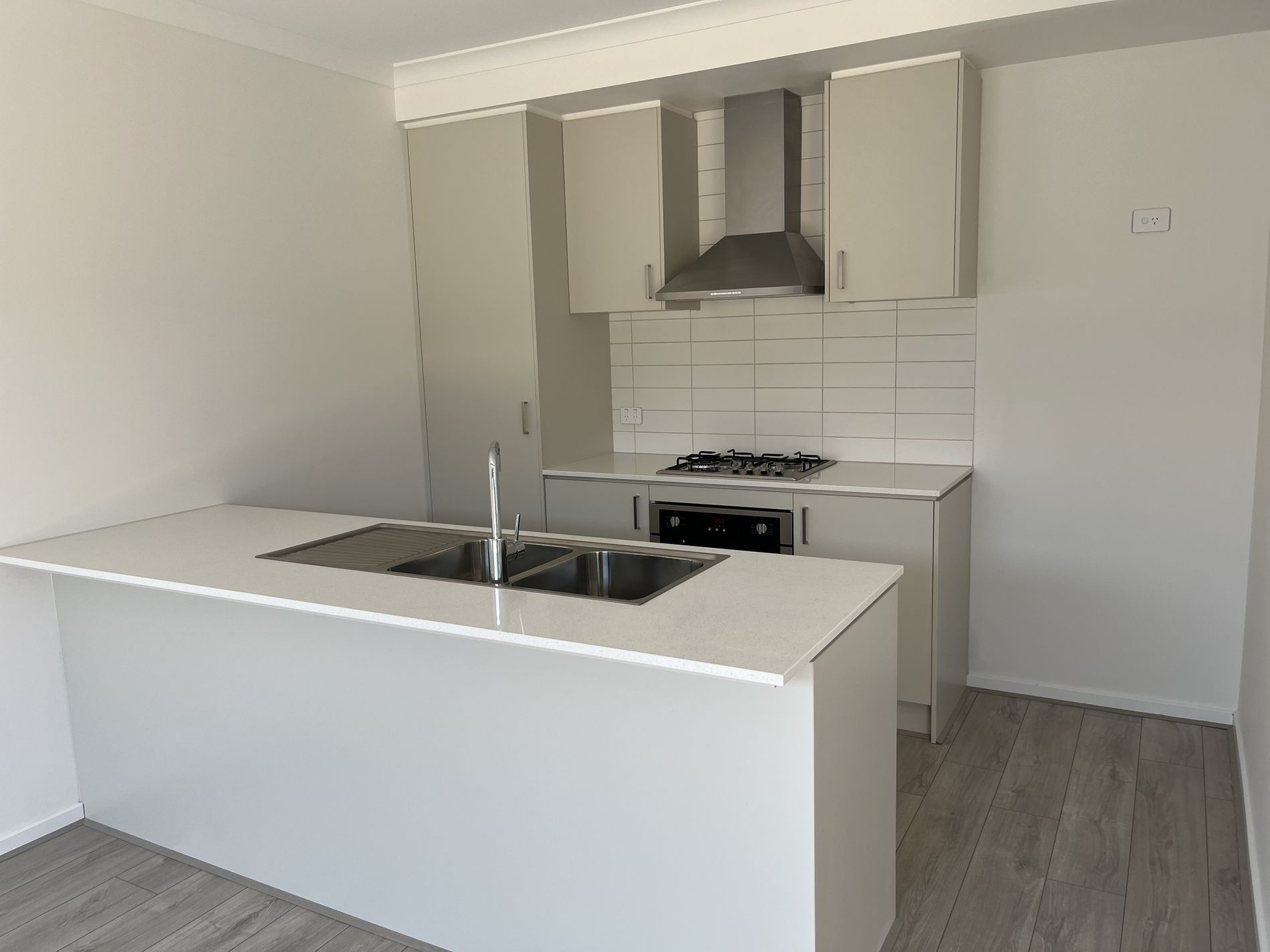 7 Rayer Walk, Tarneit