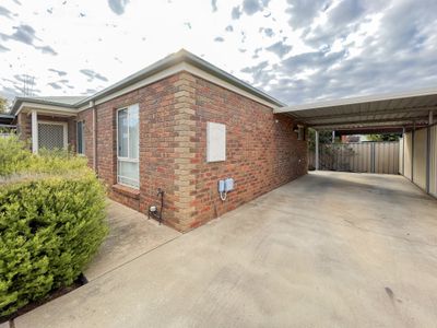 4 / 19 Dellar Street, Swan Hill