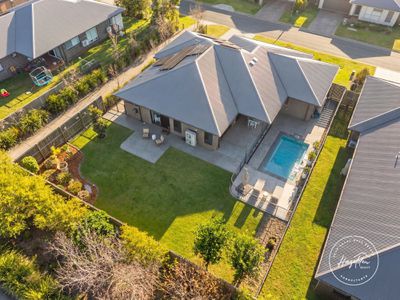 41 Ngungun Crescent, Glass House Mountains
