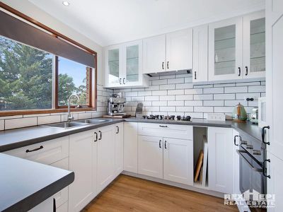 4 Daryl Court, Hampton Park
