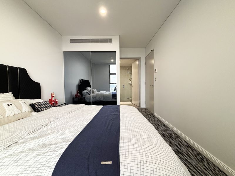 3036 / 18 George Street, Parramatta