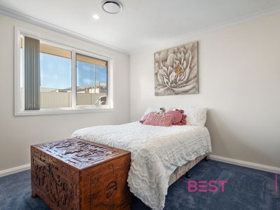 1 Lyon Close, Kelso