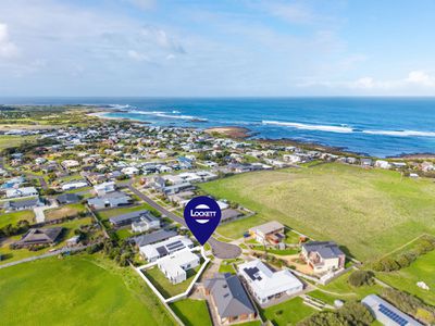 18 Martin Laurence Place, Port Fairy