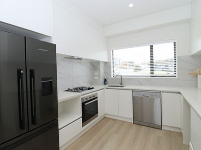 13B Crestview Rise, Red Hill