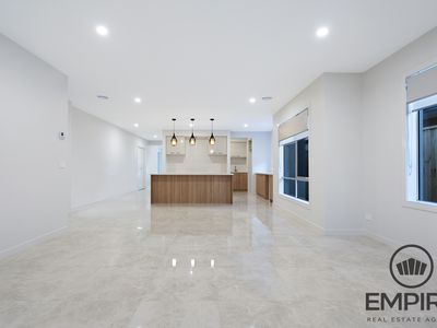 119 Yeungroon Boulevard, Clyde North