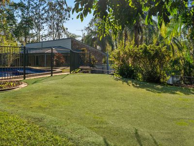 20 Condamine Crescent, Helensvale