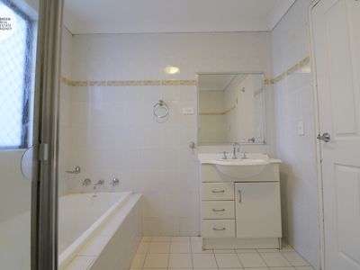 1 / 98 Station Street, Meadowbank