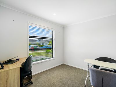 11 Munford Lane, Riverhead