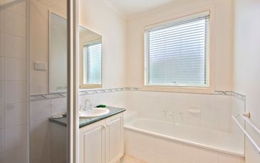 1 / 11 Rutland Road, Berwick