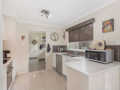 2 / 28 Green Street, Booval