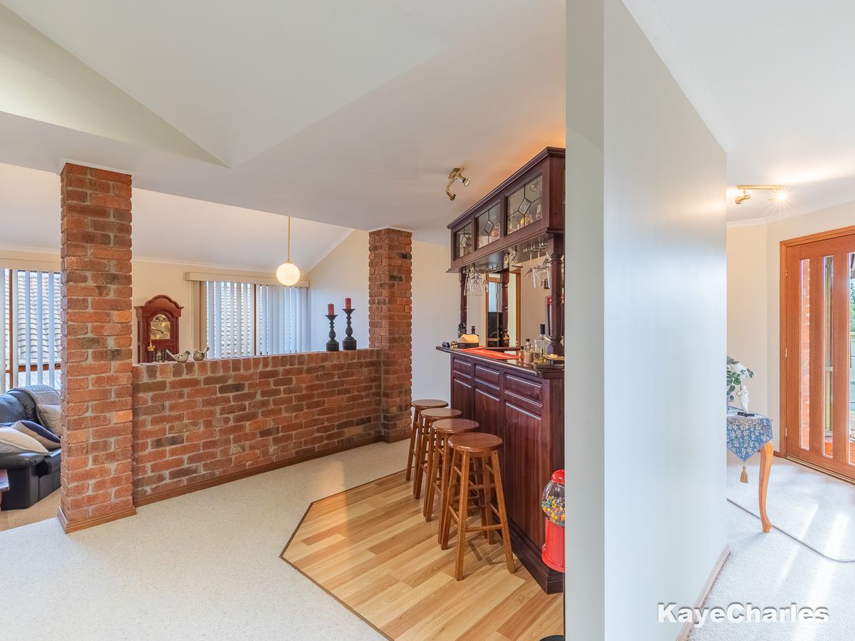 6 Hepburn Court, Berwick