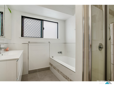 25 Homevale Ent, Mount Peter