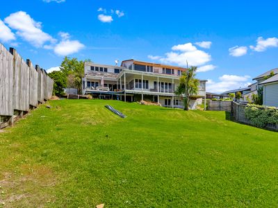 18 Montgomery Avenue, Rothesay Bay
