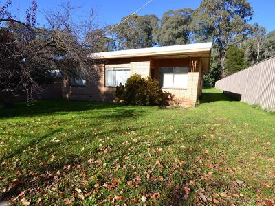 54 St Bernard Drive, Tawonga South