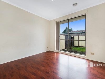 18 Beckington Crescent, Hampton Park