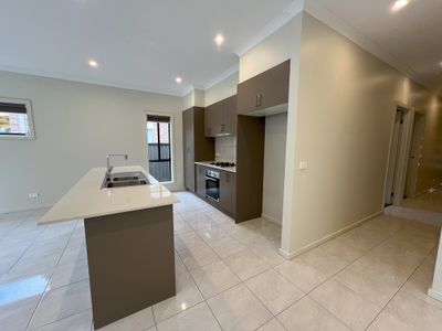 16 Evergreen Cres, Craigieburn